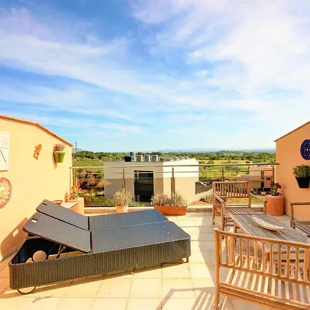 Mas Isaac Sun Village - Barneda Premium *