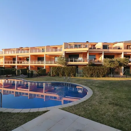 Mas Isaac Sun Village - Barneda Premium *